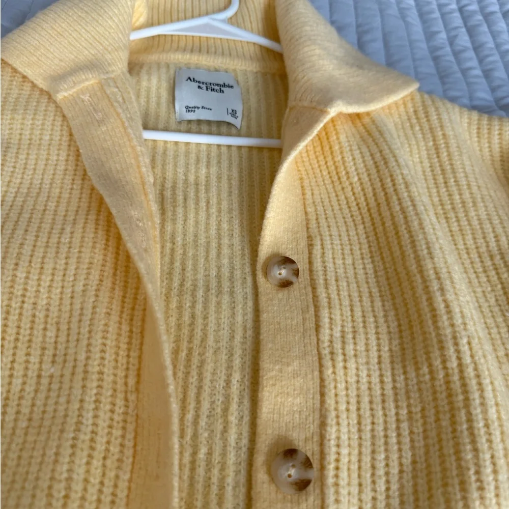 Abercrombie & Fitch Cream Women's Cardigan - Picture 5 of 5